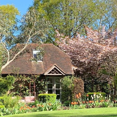Bootmenders B&B Petersfield Exterior photo